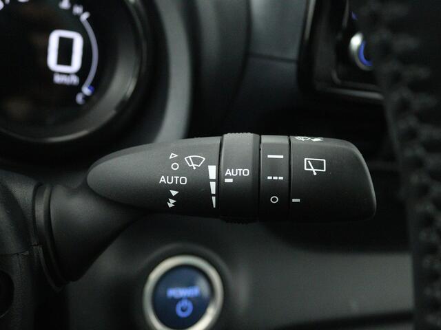 Toyota YARIS 1.5 Hybrid Executive | Apple Carplay / Android Auto (Navigatie) | Panoramadak | JBL | Camera |
