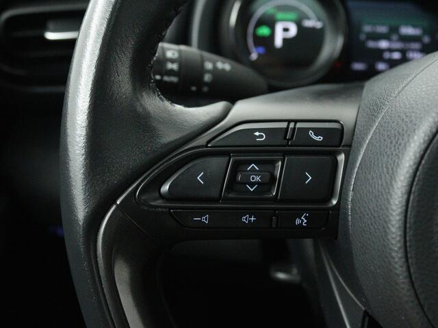 Toyota YARIS 1.5 Hybrid Executive | Apple Carplay / Android Auto (Navigatie) | Panoramadak | JBL | Camera |