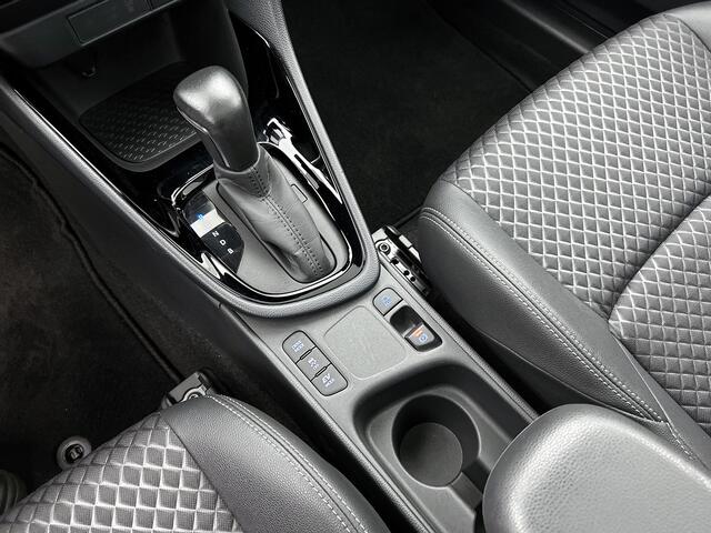 Toyota YARIS 1.5 Hybrid Dynamic | Launch edition | Panorama dak | LM velgen |