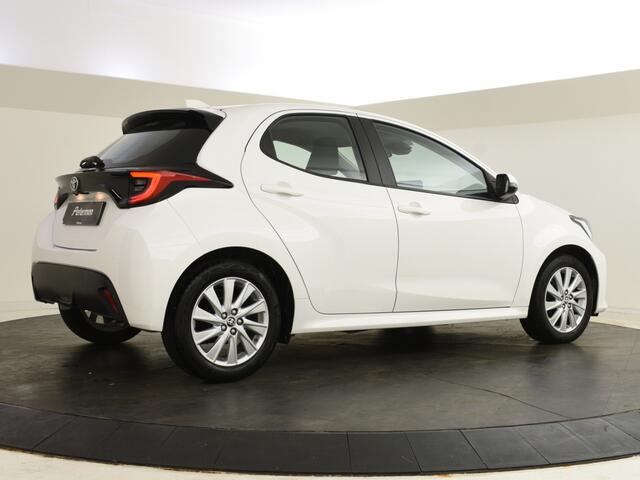 Toyota YARIS 1.5 VVT-i Active Plus | Stoelverwarming | Carplay | LM Velgen