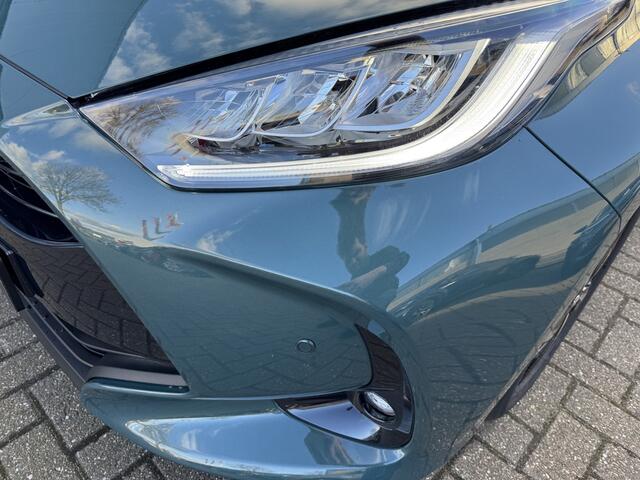 Toyota YARIS 1.5 Hybrid 115 Dynamic Nieuw NL Auto Comfort pack PDC Dodehoekdetectie Stoel Stuur verwarming