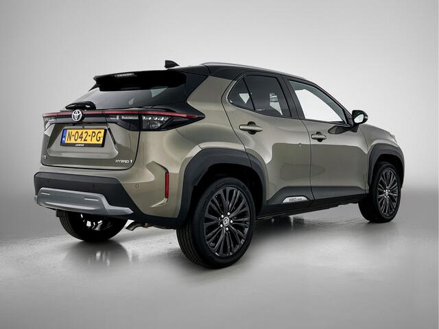 Toyota YARIS Cross 1.5 Hybrid Adventure | 1e Eigenaar | JBL | Blindspot | Stoelverwarming | Elektrische Achterklep |