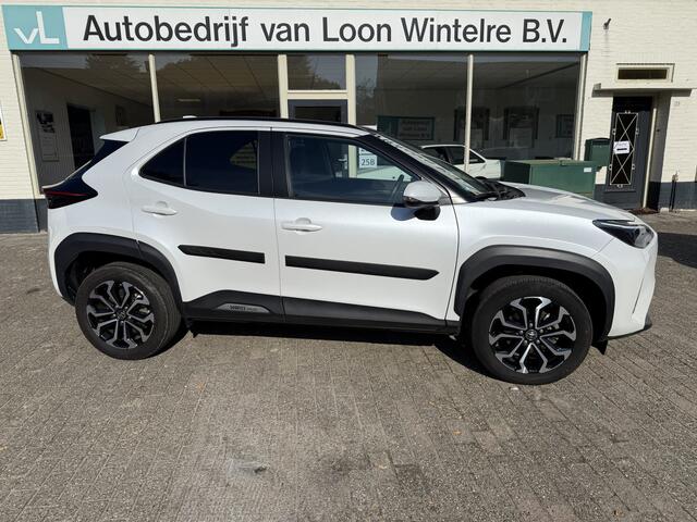Toyota YARIS Cross 1.5 Hybrid Dynamic Panoramedak, Automatische achterklep, Borden herkenning