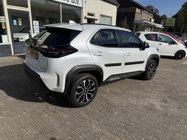 Toyota YARIS Cross 1.5 Hybrid Dynamic Panoramedak, Automatische achterklep, Borden herkenning