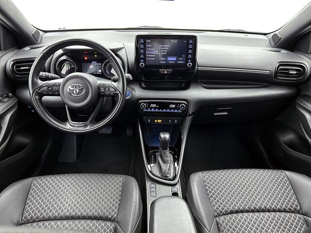 Toyota YARIS 1.5 Hybrid Executive Limited | Half leer | Stoelverwarming | Apple Carplay/ Android Auto |