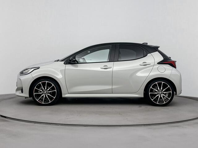 Toyota YARIS 1.5 Hybrid GR Sport | Achteruitrijcamera | Stoelverwarming | Full map navigatie |