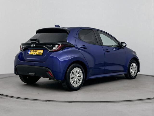 Toyota YARIS 1.5 Hybrid Active | Metallic lak | Privacy glass | Achteruitrijcamera | Climate control |
