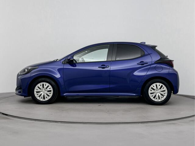 Toyota YARIS 1.5 Hybrid Active | Metallic lak | Privacy glass | Achteruitrijcamera | Climate control |