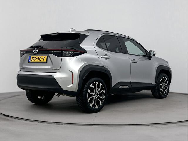 Toyota YARIS Cross 1.5 Hybrid Dynamic | Parkeersensoren V+A | Parkeercamera |