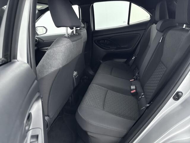 Toyota YARIS Cross 1.5 Hybrid Dynamic | Parkeersensoren V+A | Parkeercamera |