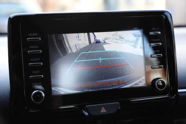 Toyota YARIS 1.5 Hybrid Dynamic Team Navi Carplay Camera ACC LED
