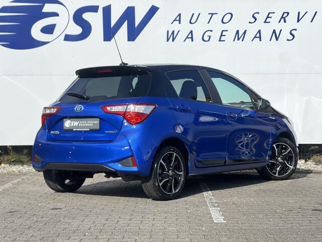 Toyota YARIS 1.5 Hybrid Bi-Tone | Navi | Clima | Camera | Cruise