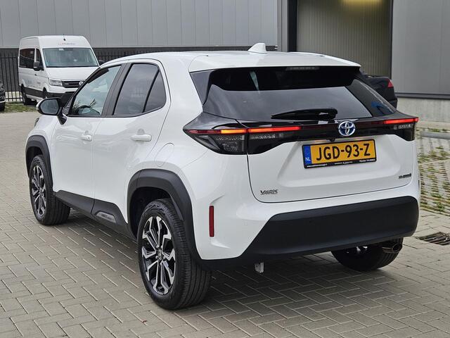 Toyota YARIS Cross 1.5 Hybrid Dynamic Carplay Cam PDC Stoelverwarming