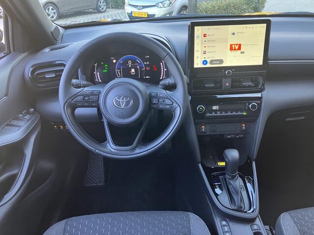 Toyota YARIS 1.5 Hybr 130 Dynamic | PDC V/A | Stoel/Stuur verw | Blindspot
