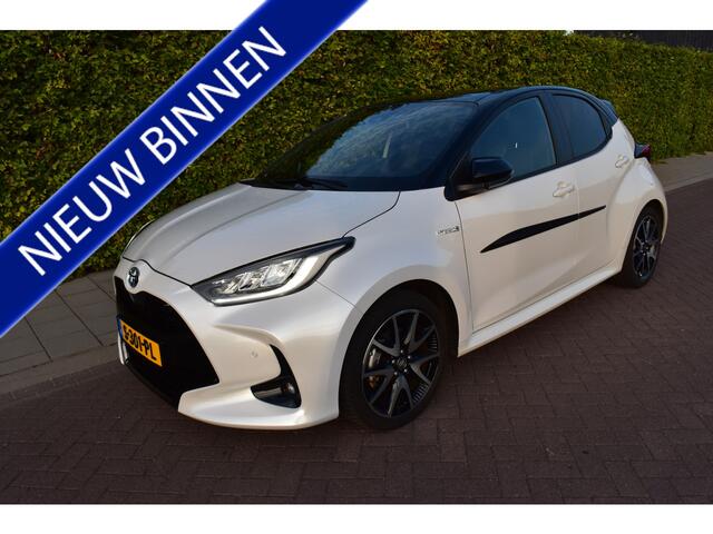 Toyota YARIS 1.5 Hybrid Launch Edition FULL OPTION!