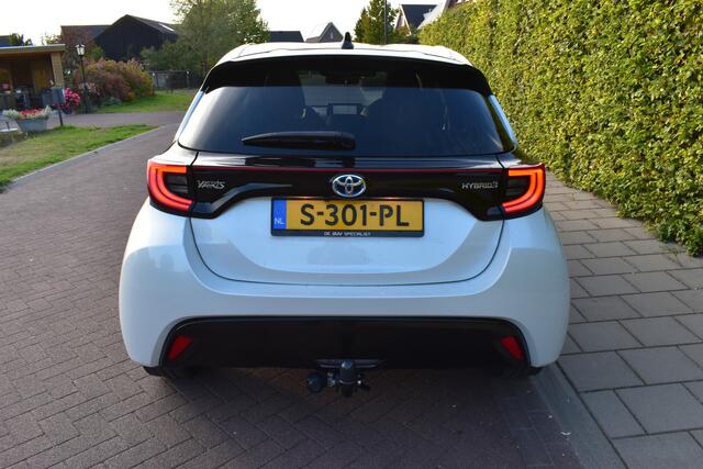 Toyota YARIS 1.5 Hybrid Launch Edition FULL OPTION!