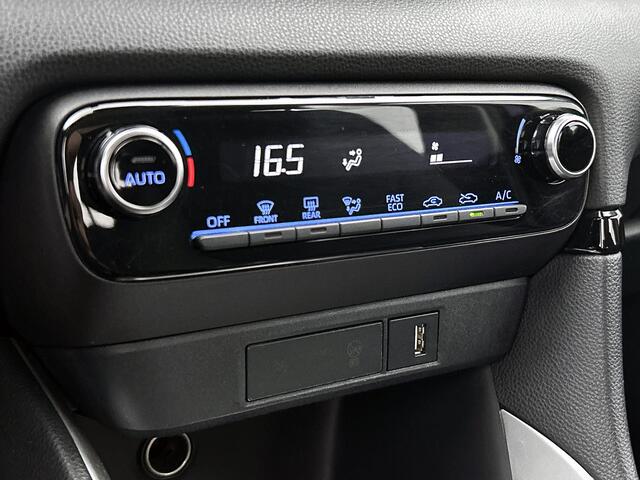 Toyota YARIS 1.5 Hybrid Dynamic | Navigatie | Climate Control | ACC |