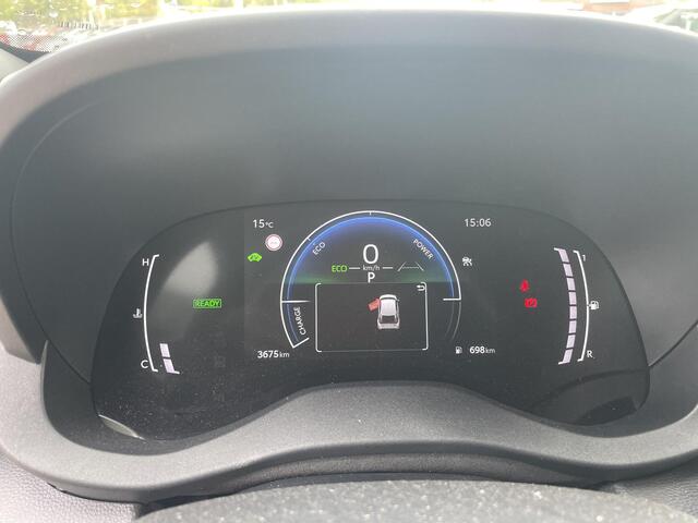 Toyota YARIS Cross 1.5 Hybrid 115 Dynamic Luxury | Stuur- & Stoelverwarming | Dodehoek detectie | Parkeersensoren | Navigatie