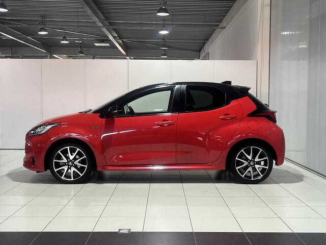 Toyota YARIS 1.5 Hybrid Launch Edition |Panoramadak | Navi | Lederen bekleding Dodehoekdetectie | HUD | navigatie Apple Carplay/Android Auto | achteruitrij camera | keyless