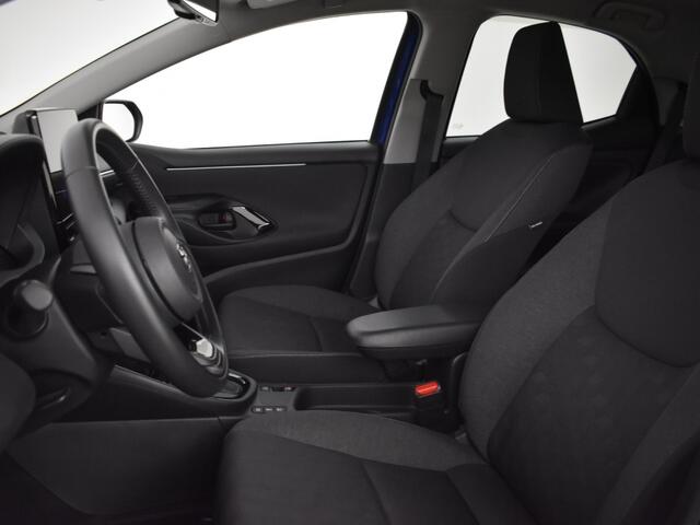 Toyota YARIS 1.5 Hybrid 115 First Edition | All Seasons | Led | Carplay