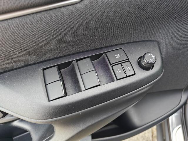 Toyota YARIS 1.5 Hybrid Business Plus