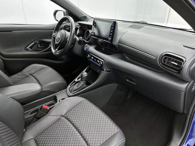 Toyota YARIS 1.5 Hybrid Launch Edition | Panoramadak | Climate control | Adaptive cruise control | LM velgen |