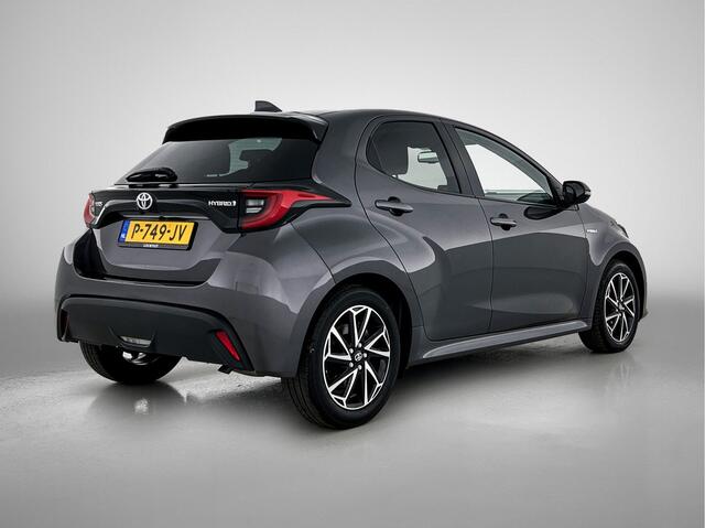 Toyota YARIS 1.5 Hybrid Dynamic | Dealer Onderhouden | Stoelverwarming | Apple Carplay / Android Auto |