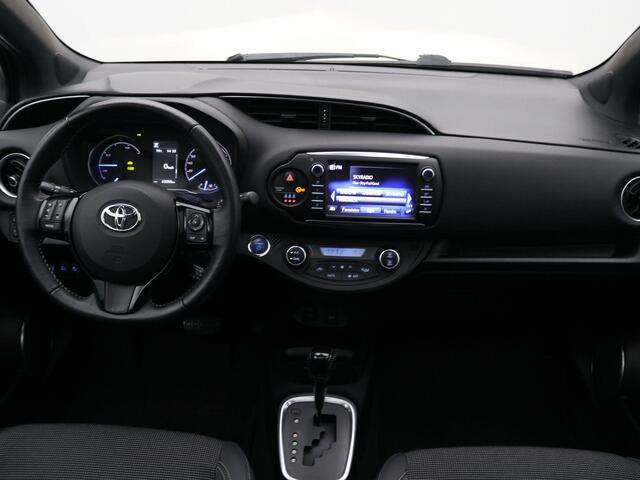 Toyota YARIS 1.5 Hybrid Aspiration AUTOMAAT / GROOT Glazendak / Cruise control / Airco Climate control / LMV / Historie aanwezig / Achteruitrijcamera /