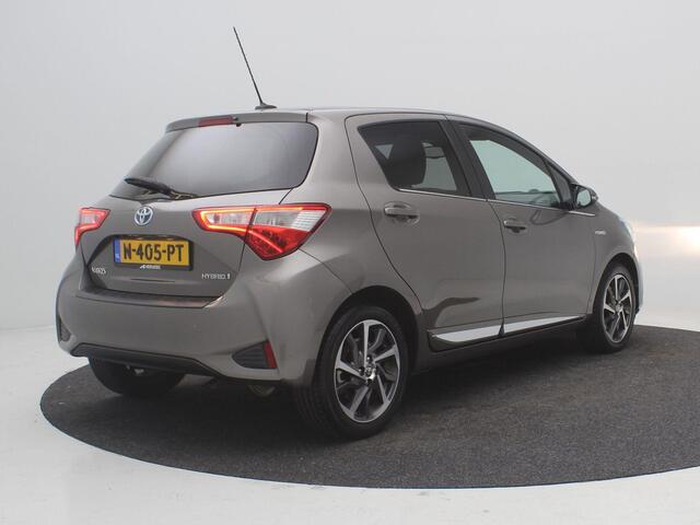 Toyota YARIS 1.5 Hybrid Aspiration AUTOMAAT / GROOT Glazendak / Cruise control / Airco Climate control / LMV / Historie aanwezig / Achteruitrijcamera /