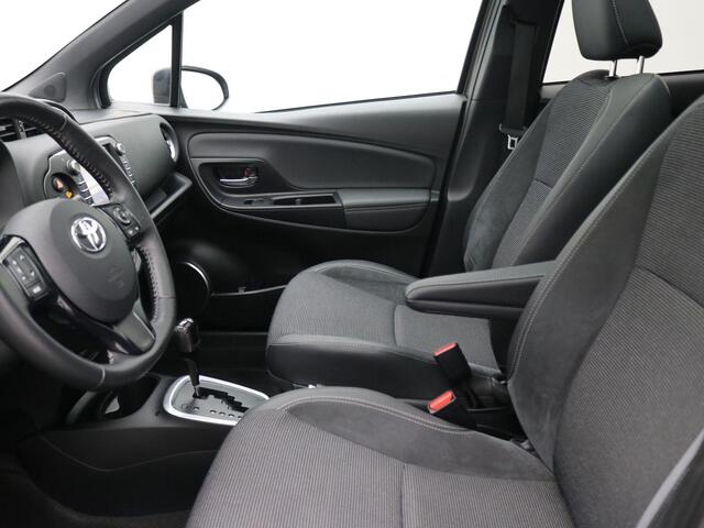Toyota YARIS 1.5 Hybrid Aspiration AUTOMAAT / GROOT Glazendak / Cruise control / Airco Climate control / LMV / Historie aanwezig / Achteruitrijcamera /