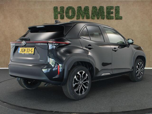 Toyota YARIS Cross 1.5 Hybrid 130 Dynamic - ADAPTIEVE CRUISE CONTROL - NAVIGATIE FULL MAP - APPLE CARPLAY/ANDROID AUTO - EXTRA GETINT GLAS - STUURWIELVERWARMING - STOELVERWARMING - DODEHOEKDETECTIE - CLIMATE CONTROL - KEYLESS ENTRY/START - PARKEERSENSOREN VOOR + ACHTE