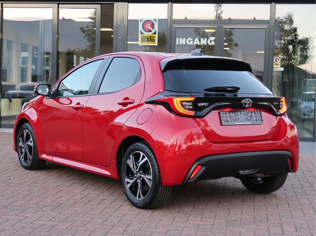 Toyota YARIS 1.5 Hybrid 115 Business Plus | Camera | Parkeersensoren | Stoel-Stuurverwarming | Carplay
