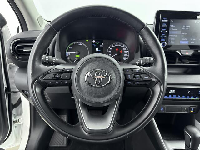 Toyota YARIS 1.5 Hybrid Dynamic Limited | Stoel-/Stuurverwarming | Lichtmetalen Velgen | Apple Carplay/Android Auto | Mistlampen |