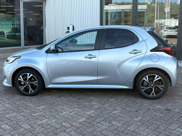 Toyota YARIS 1.5 Hybrid 115 First Edition