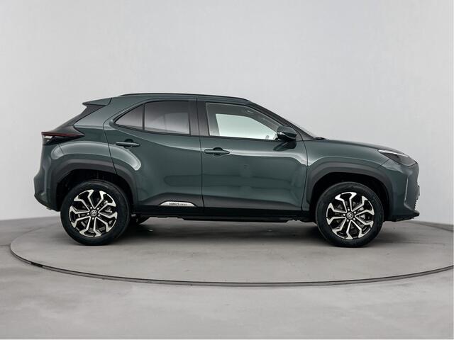 Toyota YARIS Cross 1.5 Hybrid 115 Dynamic | DEMO & JANUARI 2026 LEVERBAAR | COMFORT PACK | STOEL + STUUR VERWARMING |