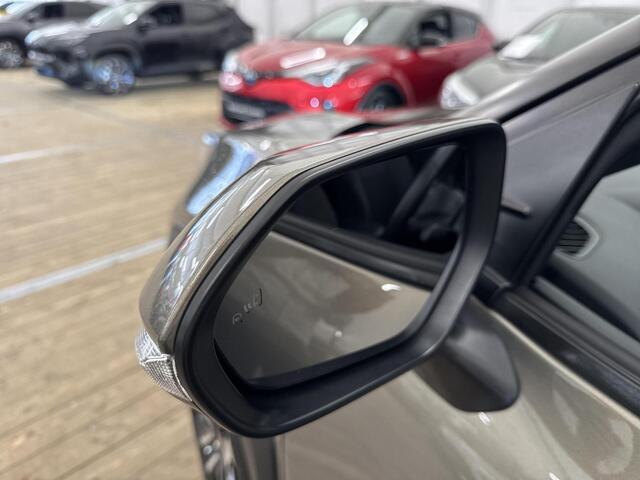 Toyota YARIS Cross 1.5 Hybrid 115 Dynamic Comfort Pack | 06-10141018 Voor meer informatie