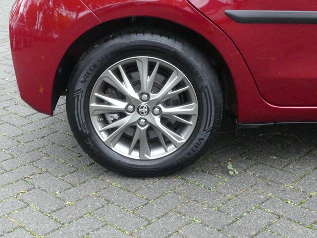 Toyota YARIS 1.5 Hybrid Dynamic Automaat, Trekhaak en Dealer onderhouden!