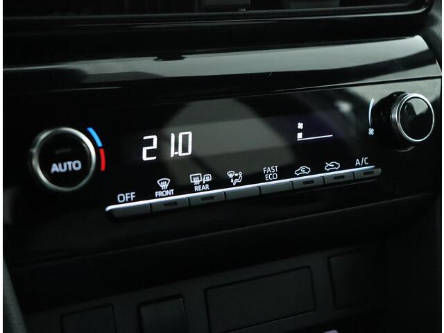 Toyota YARIS Cross 1.5 Hybrid 115 First Edition | Navigatie | Apple carplay & Android auto | Parkeer camera |