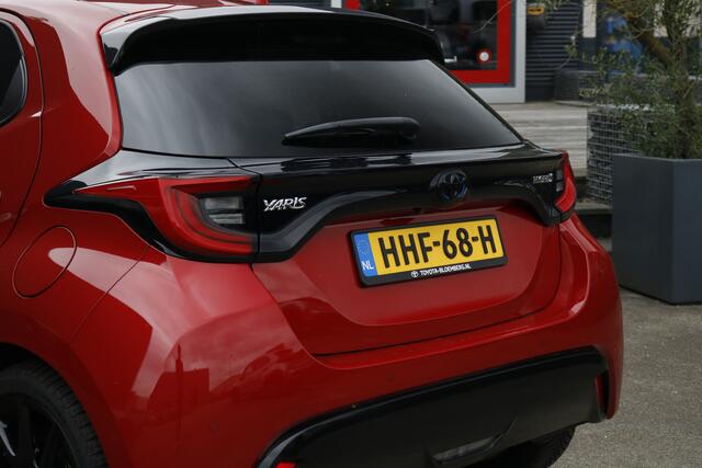 Toyota YARIS 1.5 Hybrid Executive Premium Bearlock All Season