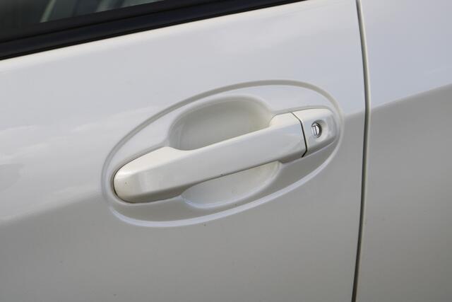 Toyota YARIS 1.3 VVT-i Trend Bi-Tone