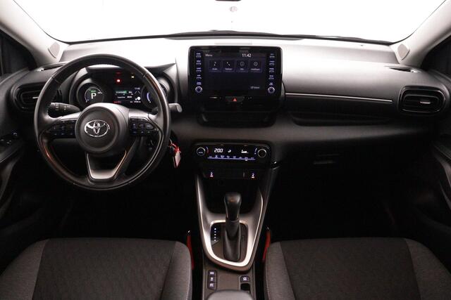 Toyota YARIS 1.5 Hybrid Dynamic | Lichtmetaal 17'' | Climate control | Parkeercamera | Apple Carplay/Android Auto |