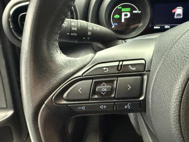 Toyota YARIS 1.5 Hybrid Dynamic NL auto, slechts 34000km, all season banden