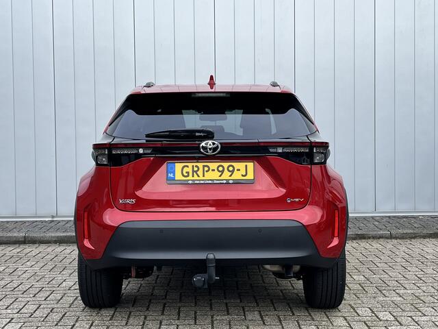 Toyota YARIS Cross 1.5 Hybrid 130PK First Edition Limited 2024 Model Trekhaak Stoel Stuur Verwarming Keyless Carplay Groot Scherm