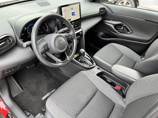Toyota YARIS Cross 1.5 Hybrid 130PK First Edition Limited 2024 Model Trekhaak Stoel Stuur Verwarming Keyless Carplay Groot Scherm