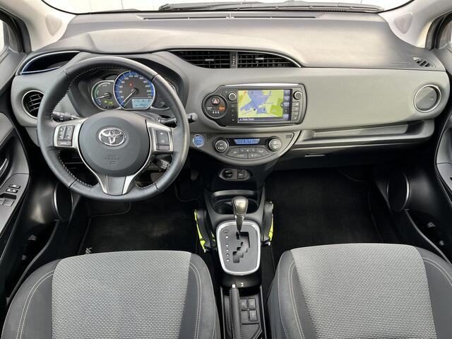 Toyota YARIS 1.5 Hybrid Lease Clima Cruise Trekhaak Dealer onderhouden NL auto!