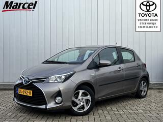 toyota-yaris-1.5-hybrid-lease-clima