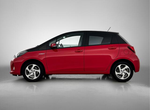 Toyota YARIS 1.5 Hybrid Trend Bi-Tone | Navigatie | Lijndetectie | Cruise Control
