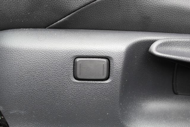 Toyota YARIS Cross 1.5 Hybrid 130 Executive | Rijklaar | Park.sensoren v+a | Blind Spot | El.achterklep | Half-leder | Stoel-/stuurverw. | Apple/Android | LED