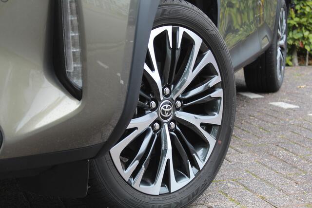 Toyota YARIS Cross 1.5 Hybrid 130 Executive | Rijklaar | Park.sensoren v+a | Blind Spot | El.achterklep | Half-leder | Stoel-/stuurverw. | Apple/Android | LED