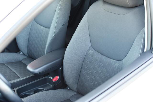 Toyota YARIS 1.5 Hybrid 115 Style Limited Automaat 116pk | Stoelverwarming | Parkeersensor vóór & achter | Dodehoekdetectie |